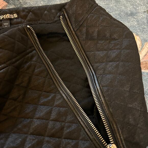 Express Quilted Micro Mini Skirt Size 8 Biker Going Out Goth Moto Side Zip Sexy - Picture 6 of 6